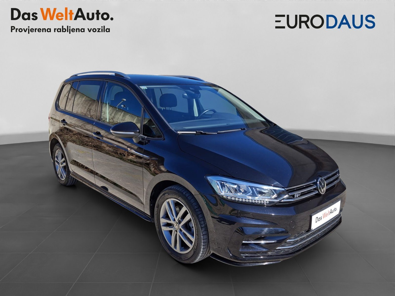 2023 Volkswagen Touran R-Line — fotografija 3