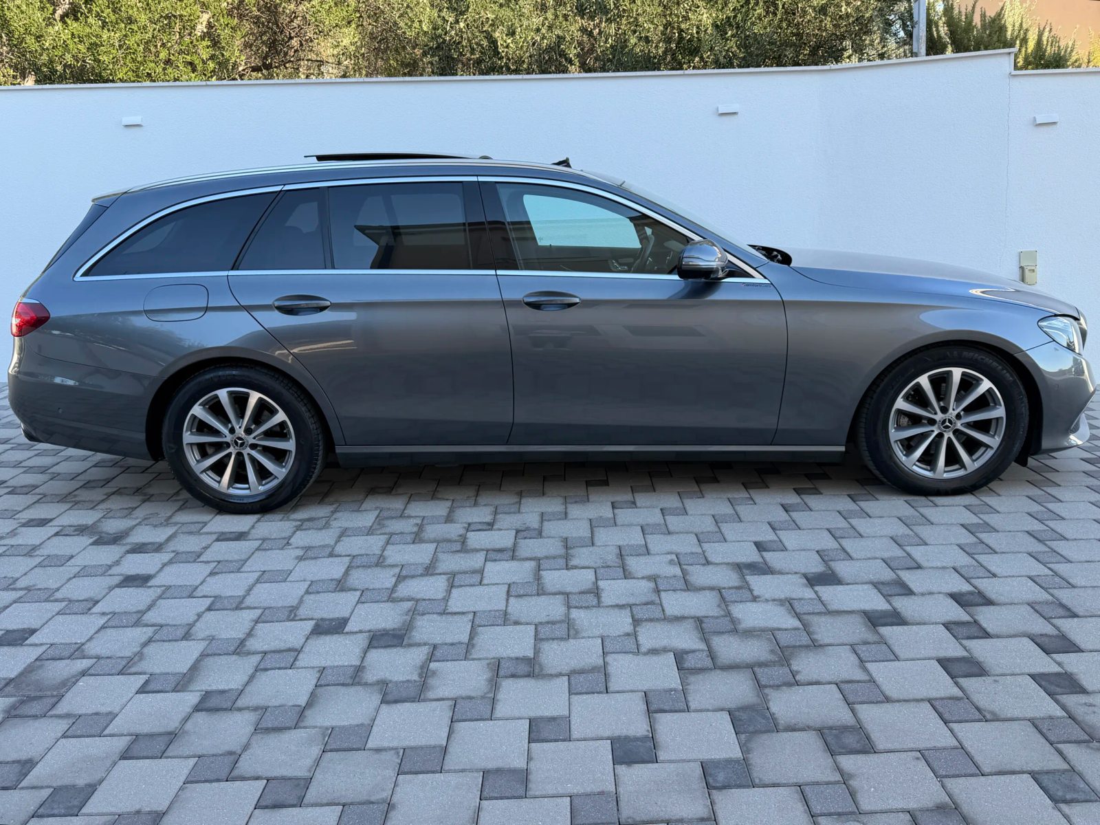 2020 Mercedes-Benz E-klasa — fotografija 6