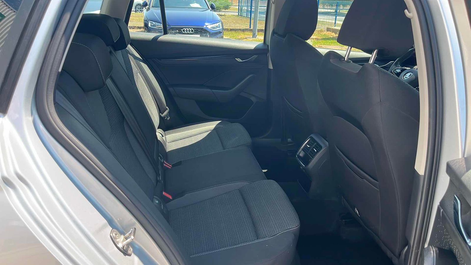 2023 Škoda Octavia Combi — fotografija 10