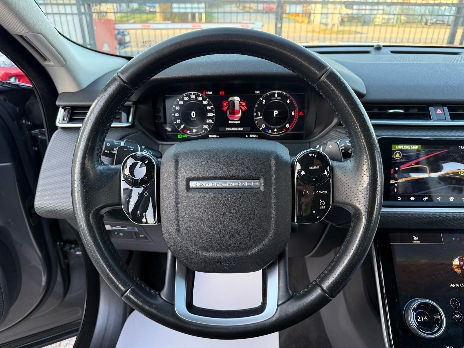 2018 Land Rover Velar — fotografija 15