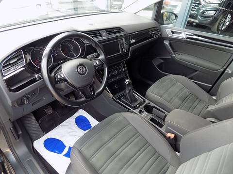 2016 Volkswagen Touran — sličica 8