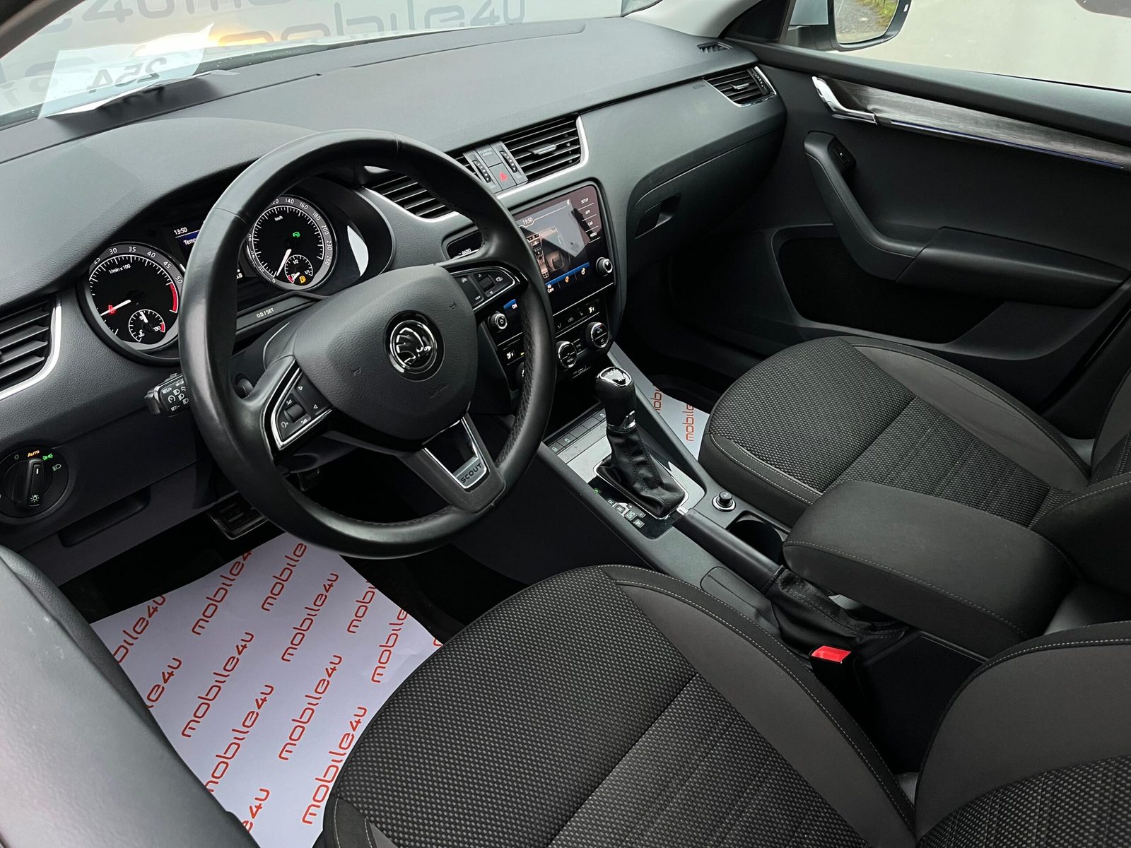 2019 Škoda Octavia Combi — fotografija 6