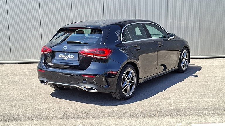 2021 Mercedes-Benz A-klasa — fotografija 3