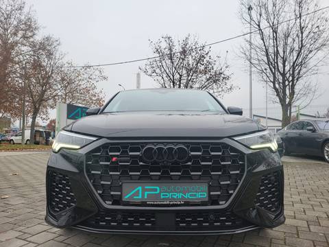 2022 Audi Q3