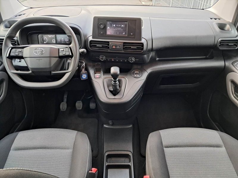 2026 Toyota Proace City Verso — fotografija 6