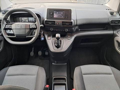 2026 Toyota Proace City Verso — sličica 6