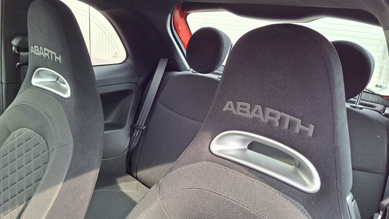 2020 Fiat Abarth — fotografija 7