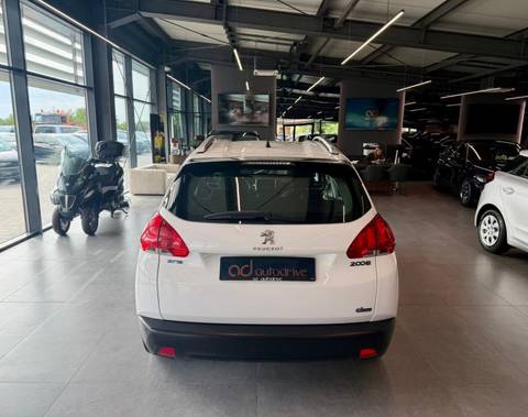 2016 Peugeot 2008 — sličica 6