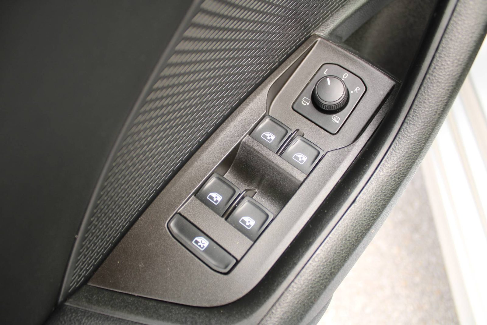 2023 Škoda Octavia Combi — fotografija 15