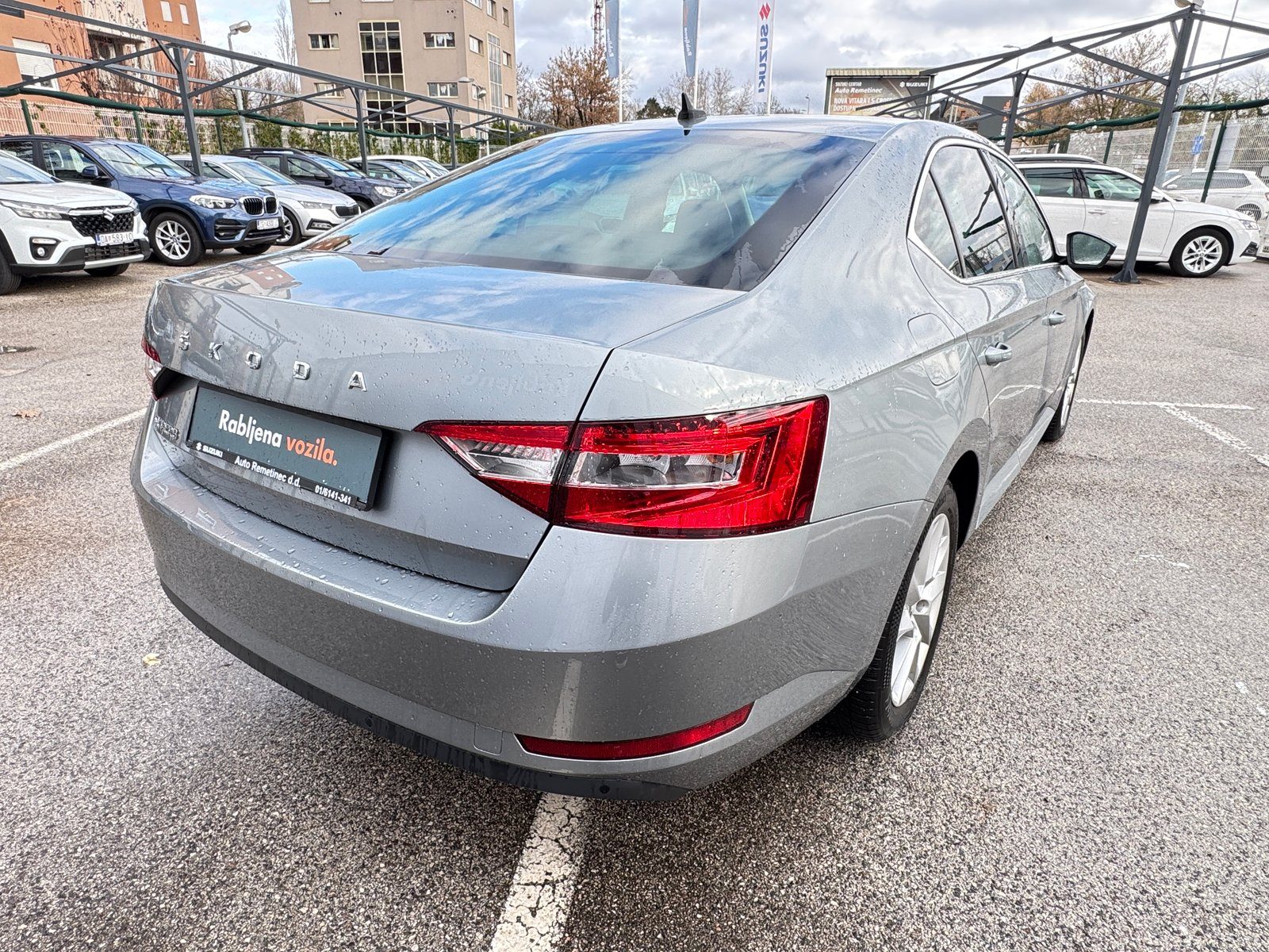 2020 Škoda Superb — fotografija 4