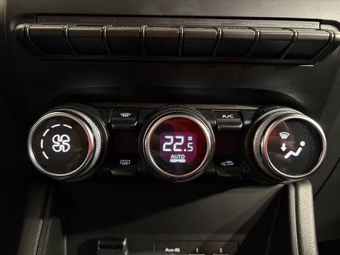 2023 Renault Captur — sličica 23