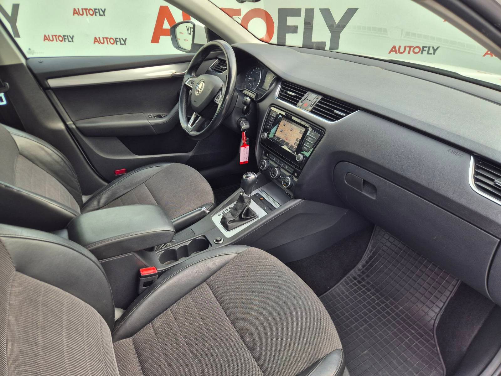 2014 Škoda Octavia — fotografija 18