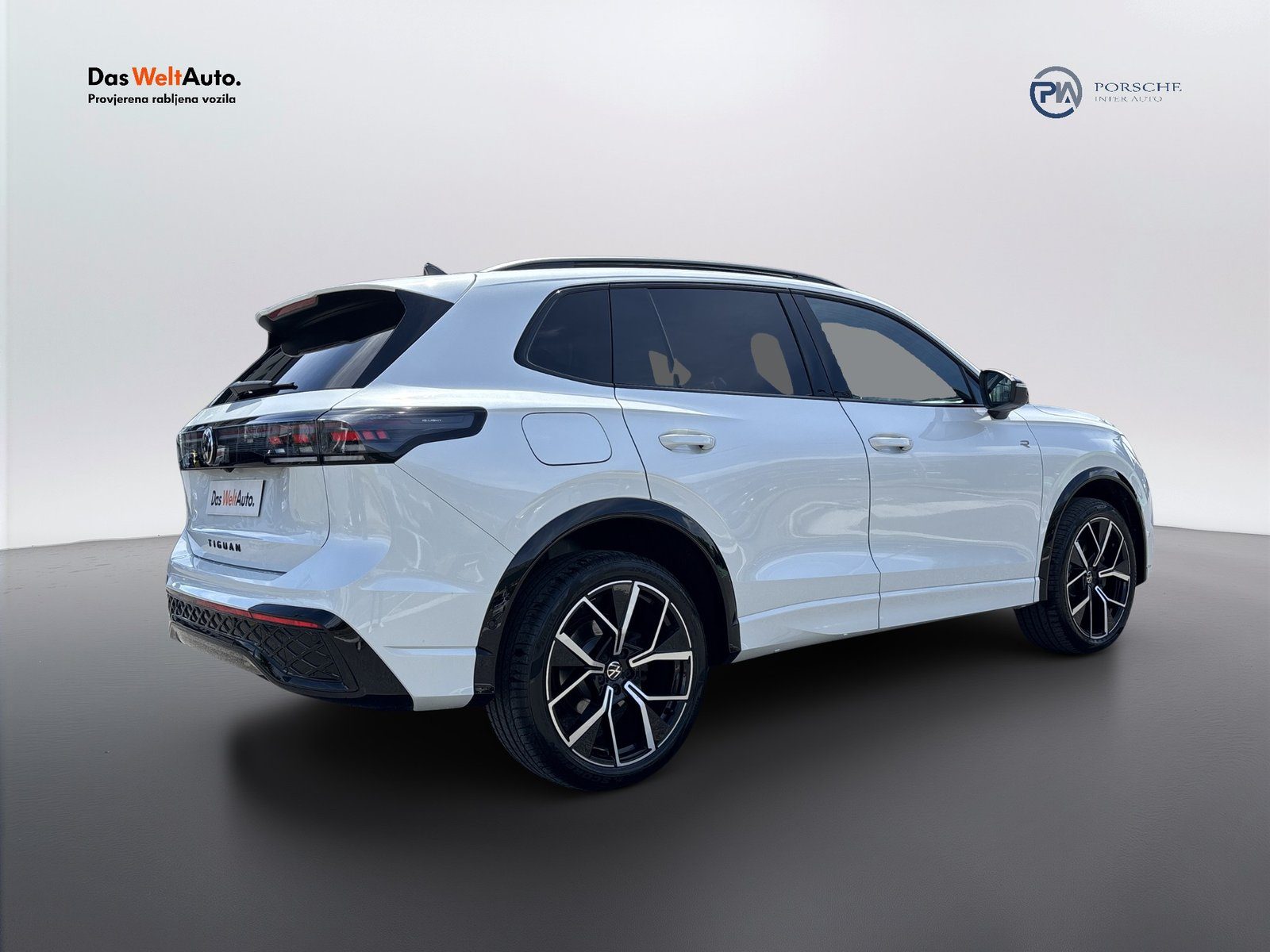 2025 Volkswagen Tiguan R-Line — fotografija 8