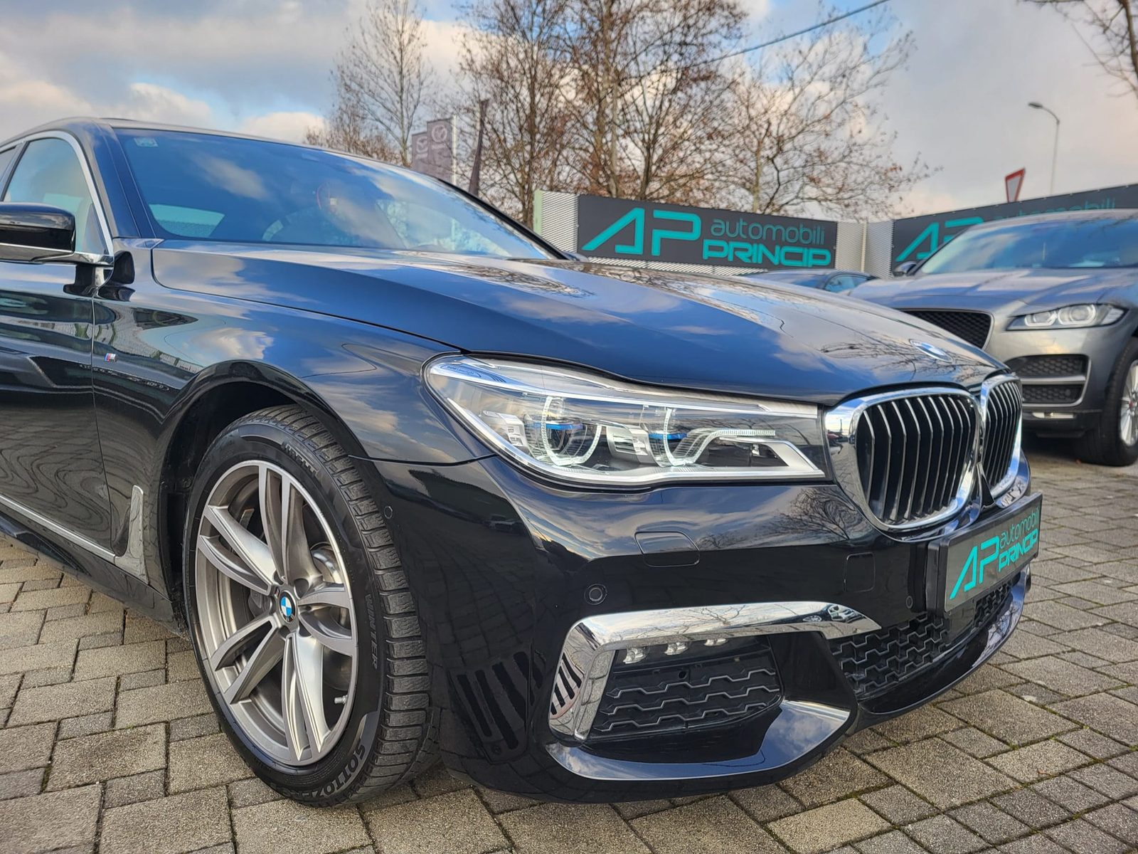 2016 BMW Serija 7 — fotografija 9
