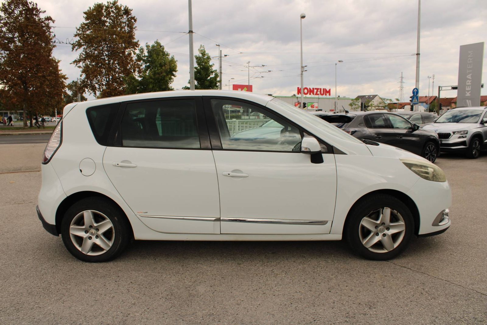 2016 Renault Scenic — fotografija 4