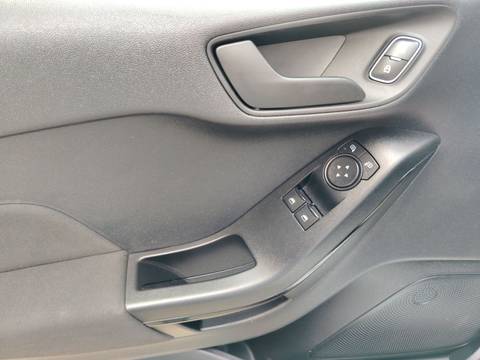 2023 Ford Fiesta — sličica 14