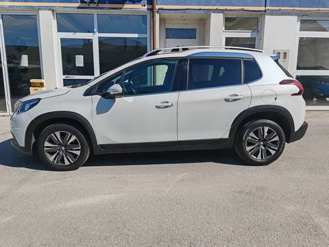 2018 Peugeot 2008 — sličica 2