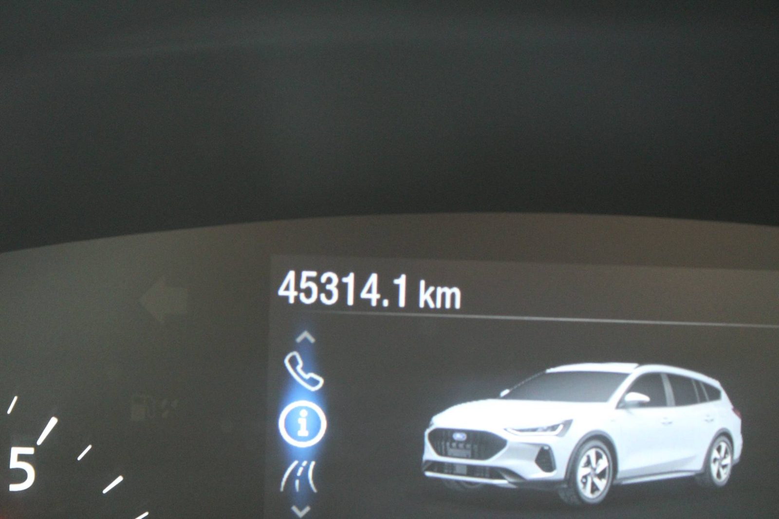 2022 Ford Focus karavan — fotografija 22
