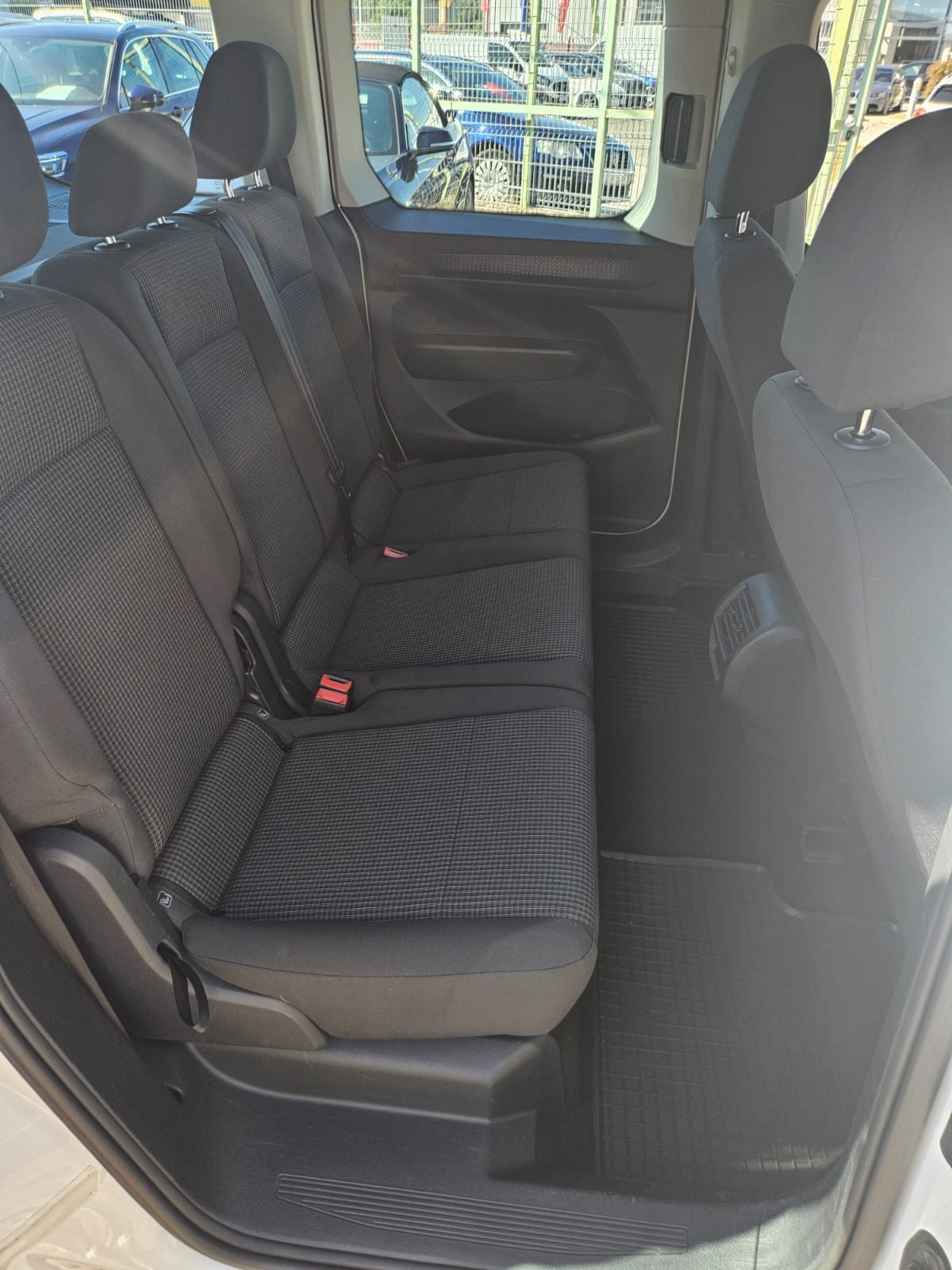 2022 Volkswagen Caddy — fotografija 25