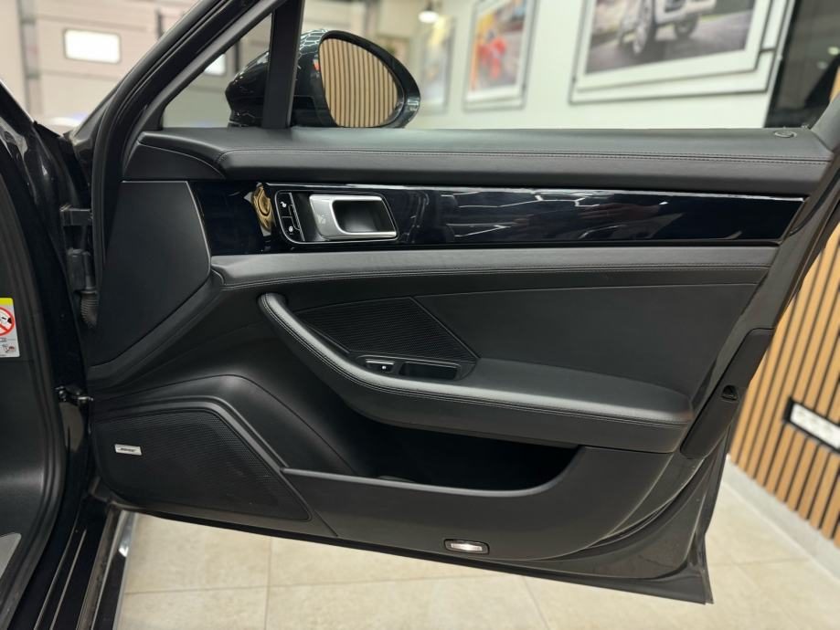 2018 Porsche Panamera — fotografija 18