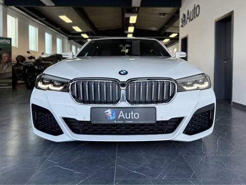 2020 BMW Serija 5 — sličica 2