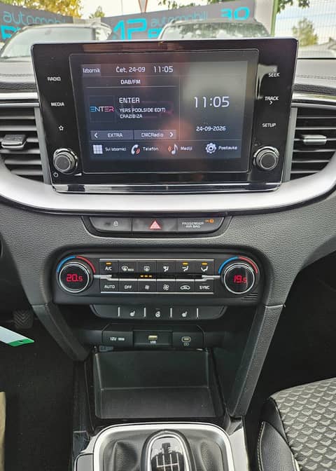 2023 Kia XCeed — sličica 16