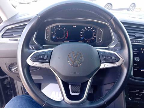 2021 Volkswagen Tiguan — sličica 25
