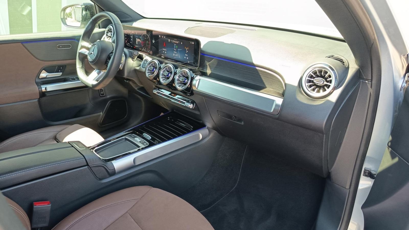 2025 Mercedes-Benz GLB — fotografija 11