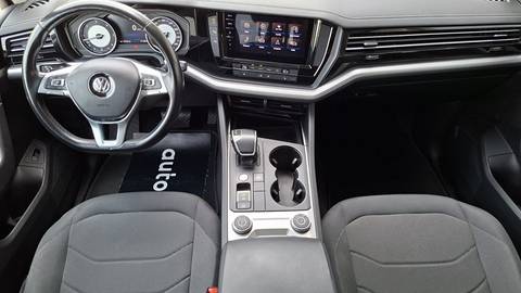 2018 Volkswagen Touareg — sličica 4