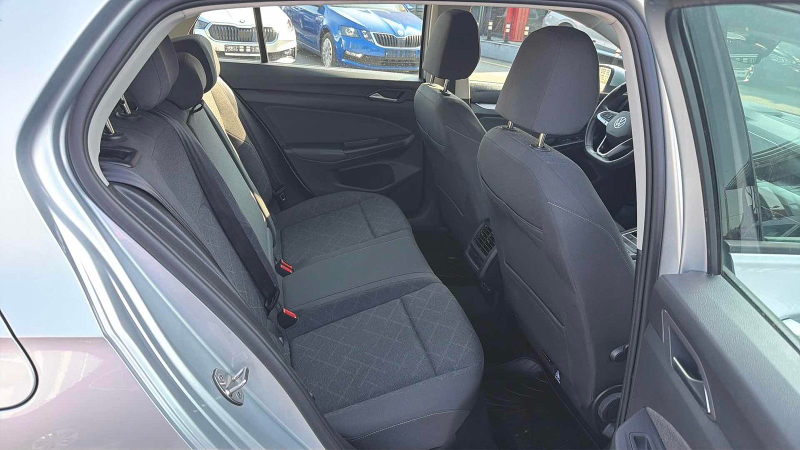 2024 Volkswagen Golf — fotografija 10