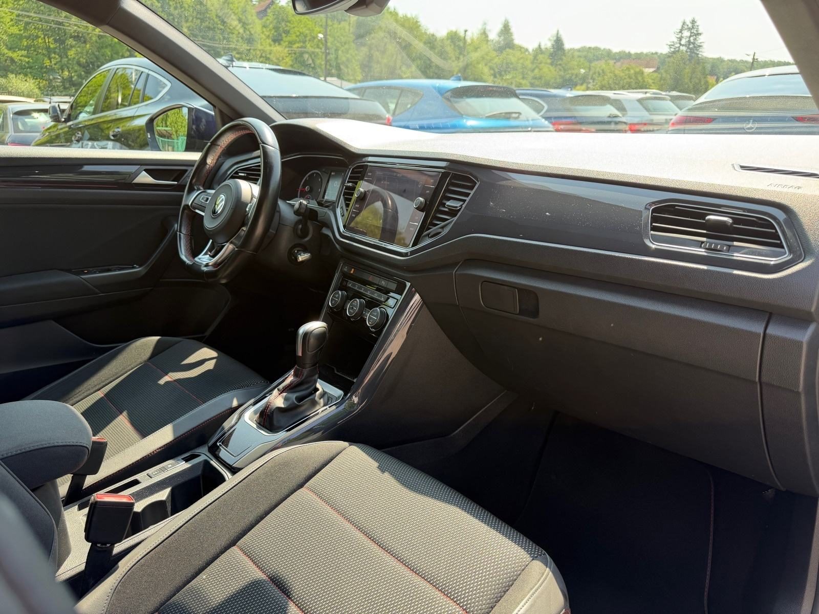 2021 Volkswagen T-Roc — fotografija 5