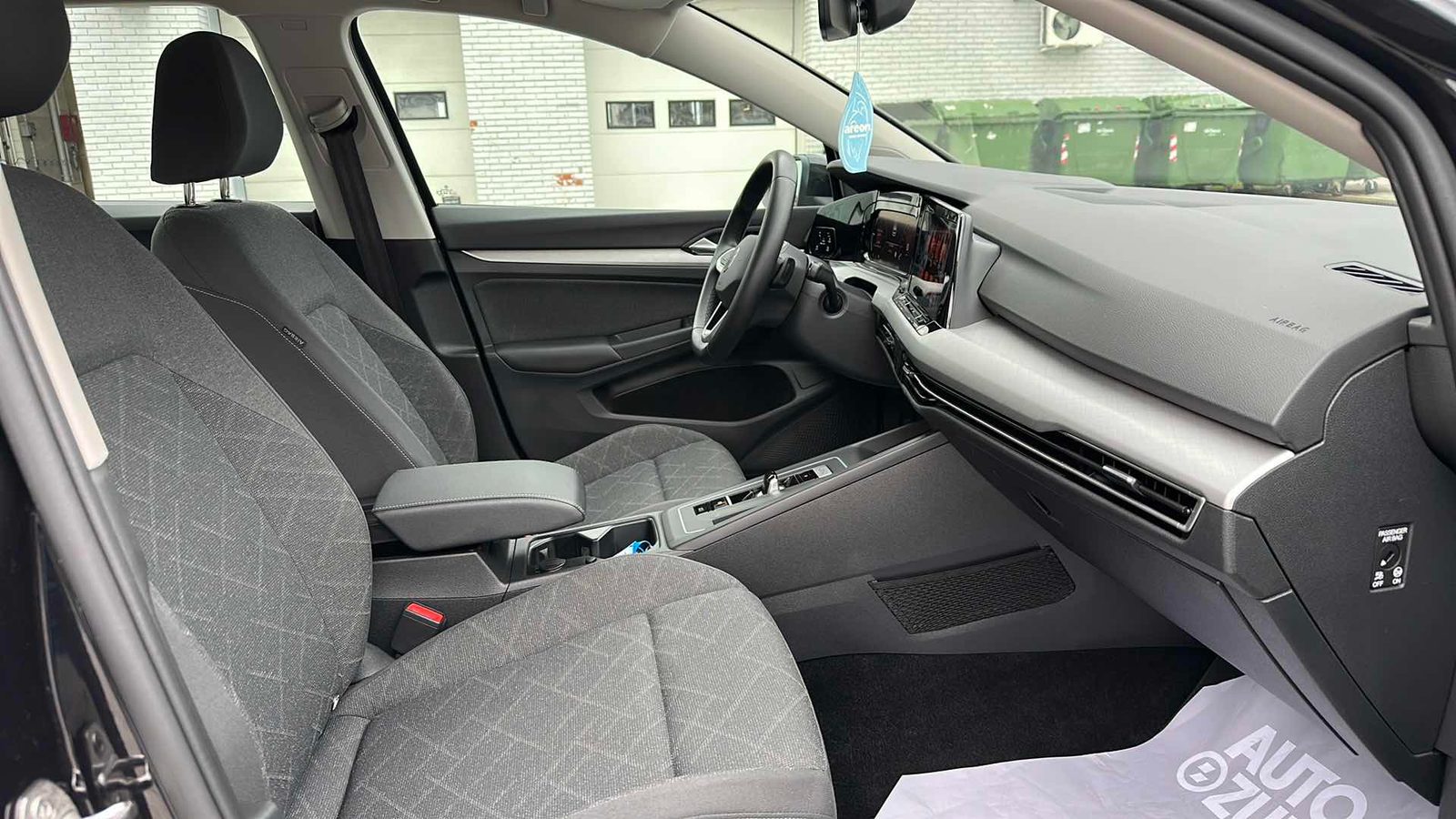 2023 Volkswagen Golf — fotografija 9