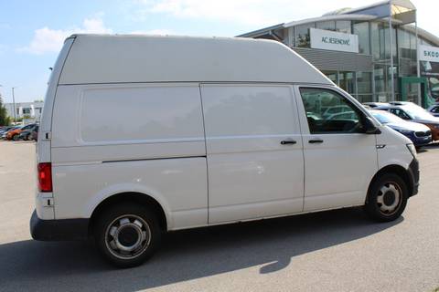 2020 Volkswagen Transporter — sličica 4