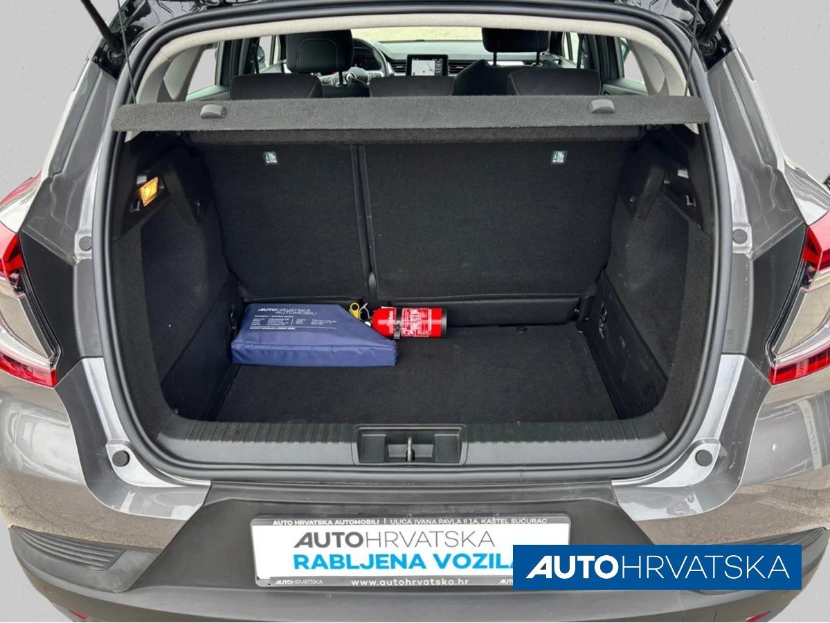 2023 Renault Captur — fotografija 11