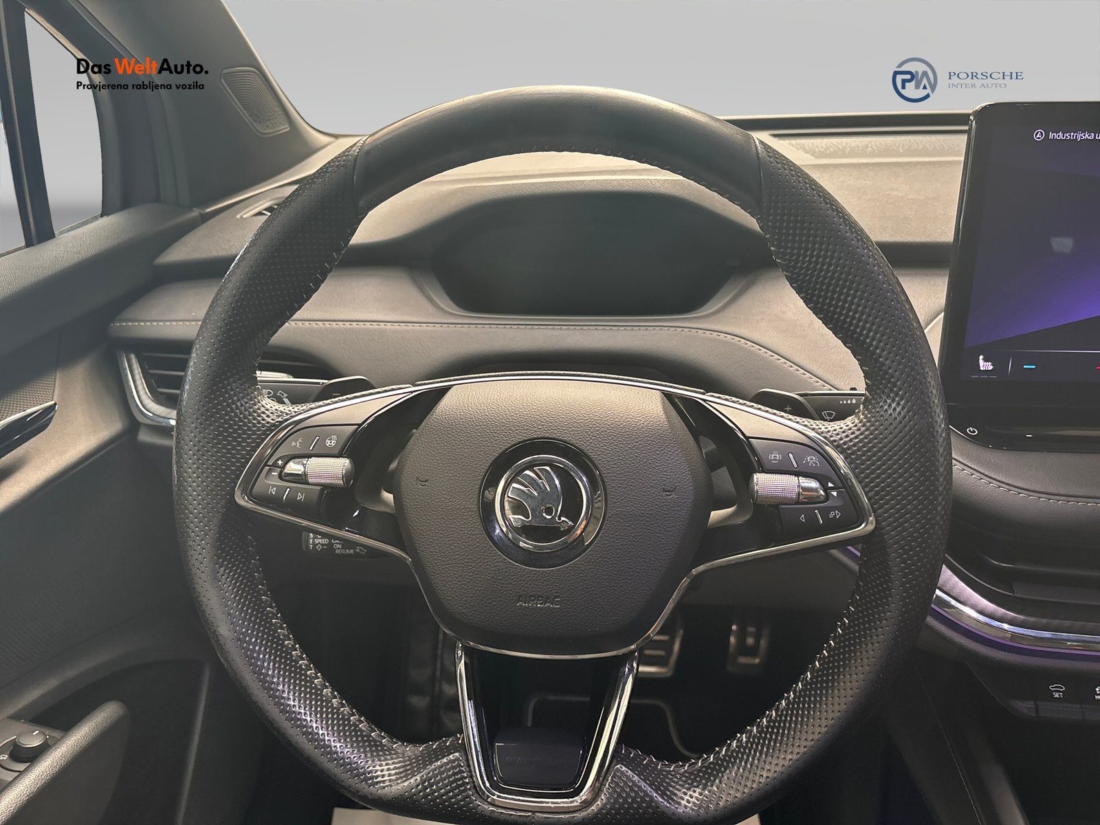 2022 Škoda Enyaq — fotografija 14