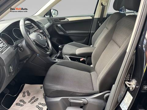 2017 Volkswagen Tiguan — sličica 11