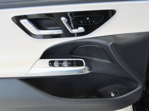 2025 Mercedes-Benz E-klasa AMG Line — sličica 14