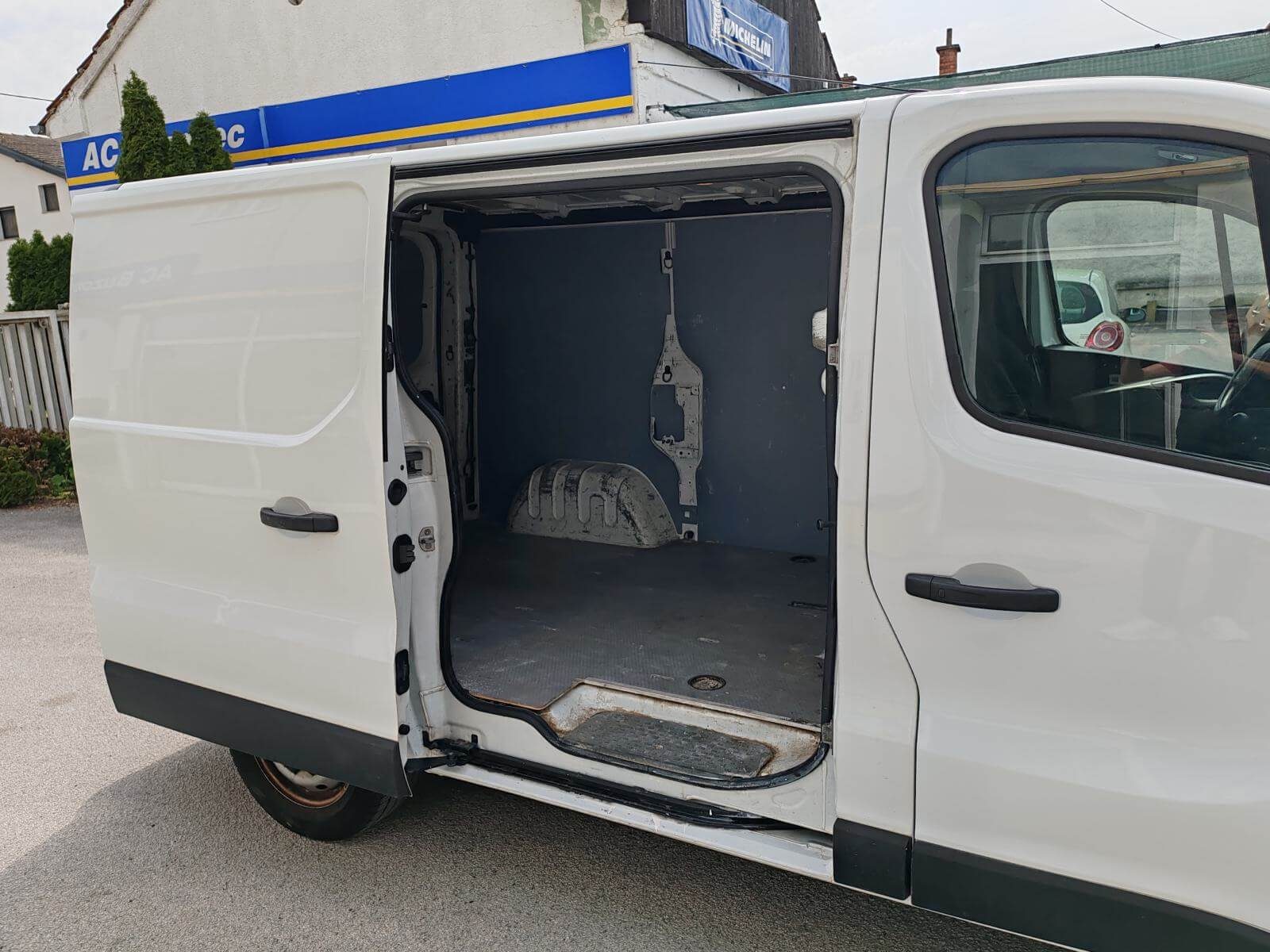 2017 Renault Trafic — fotografija 7