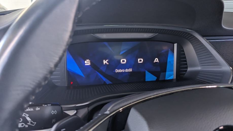 2022 Škoda Octavia — fotografija 13