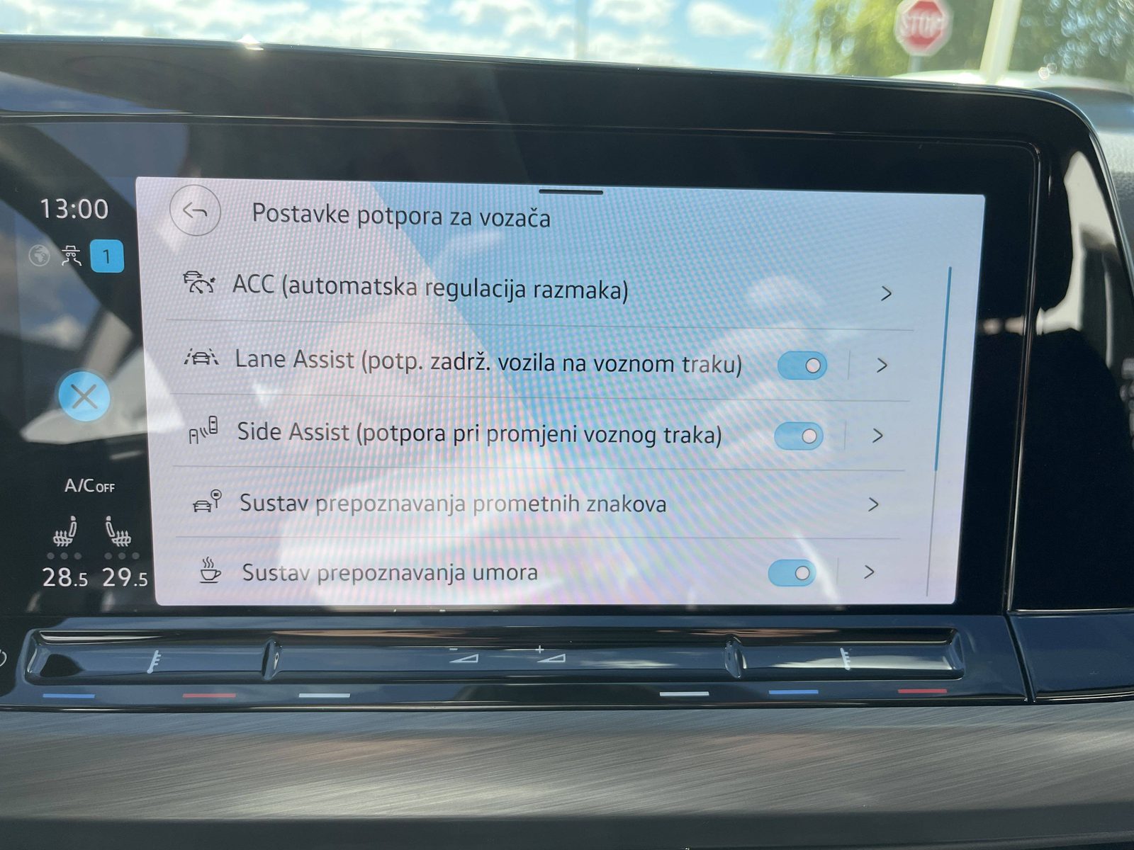 2023 Volkswagen Golf — fotografija 24