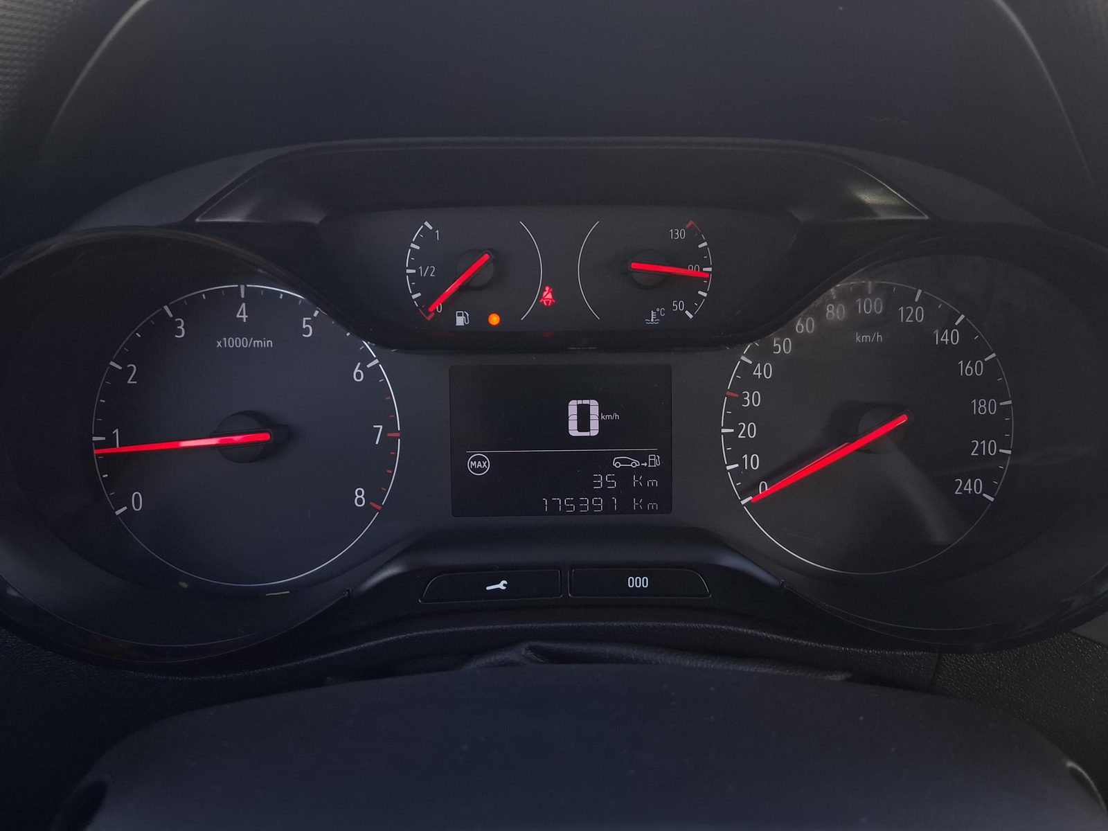 2020 Opel Crossland X — fotografija 11