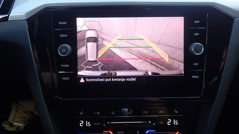 2022 Volkswagen Passat — fotografija 10