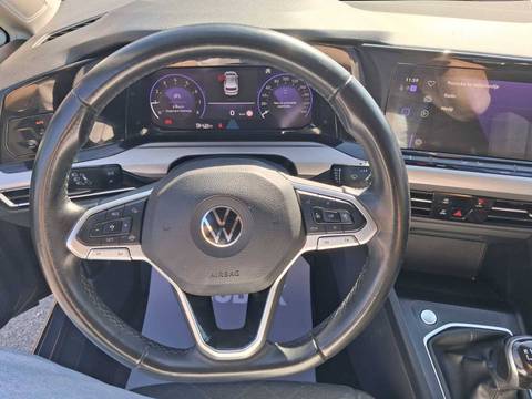 2021 Volkswagen Golf — sličica 29