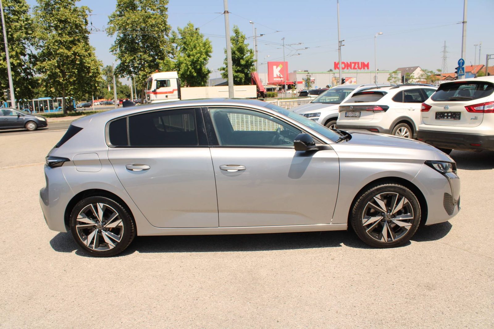 2023 Peugeot 308 — fotografija 4