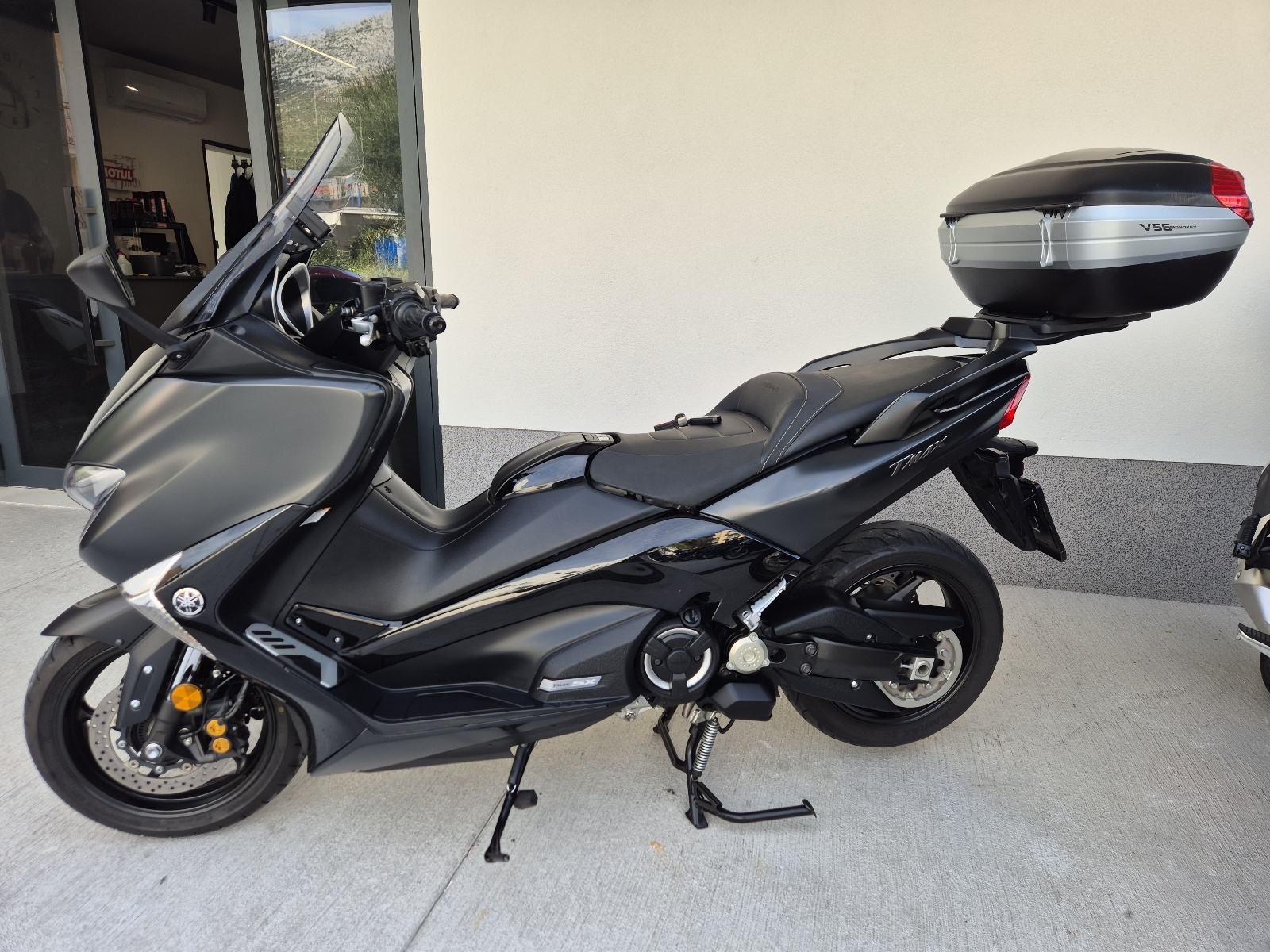2017 Yamaha T-MAX 530 — fotografija 11