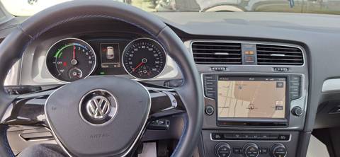 2017 Volkswagen Golf — sličica 14