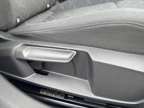 2024 Volkswagen Golf — sličica 21