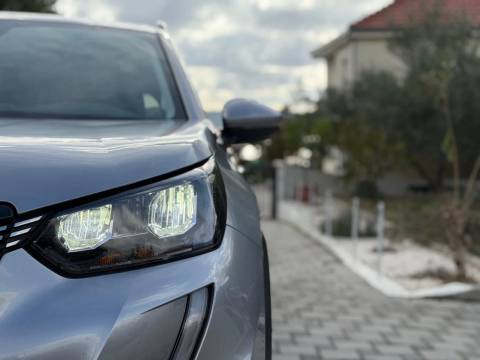 2021 Peugeot 2008 — sličica 13