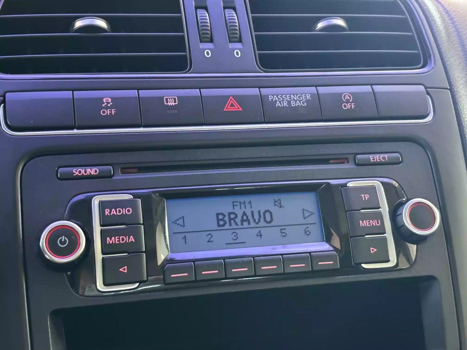 2010 Volkswagen Polo — fotografija 24
