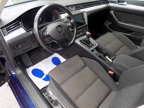 2019 Volkswagen Passat — sličica 9